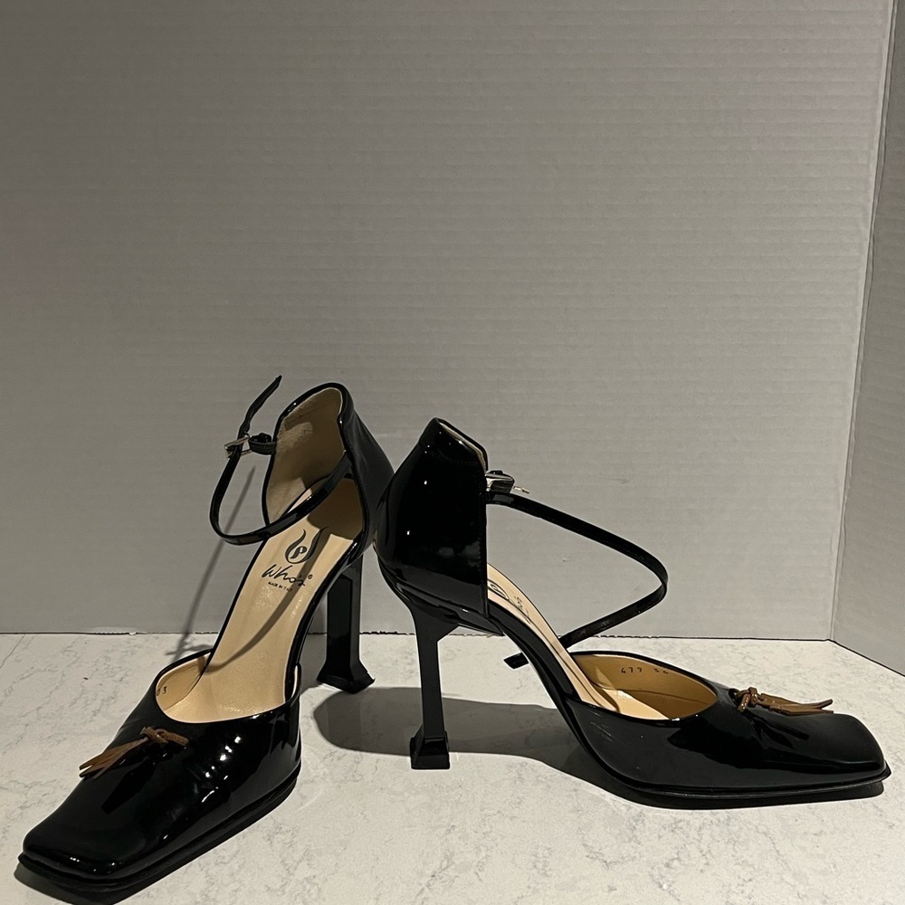 Unique Italian made shoes with fabulous heel.